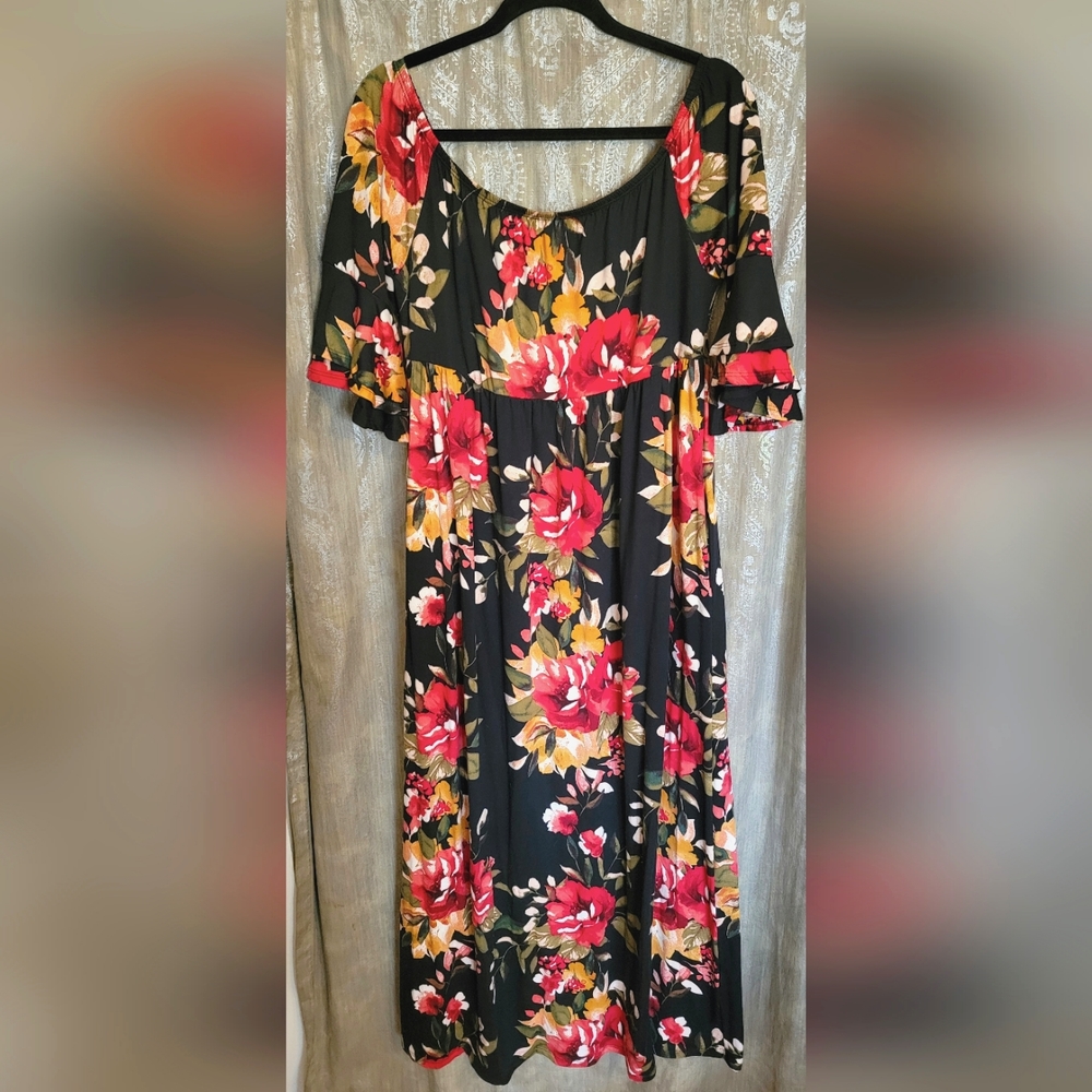 Floral Ruffle Sleeve Maternity Maxi in Black - Size 4(14-16)